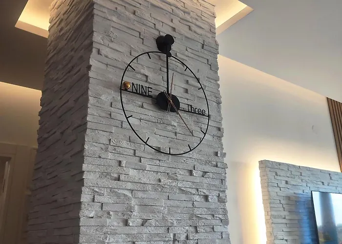 Lux Jelacik * 수보티차